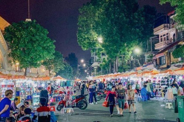 Bật mí chợ đêm phố cổ cho những ai lần đầu tới Hà Nội