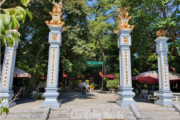 Gần Miếu Đầm có khách sạn nào?